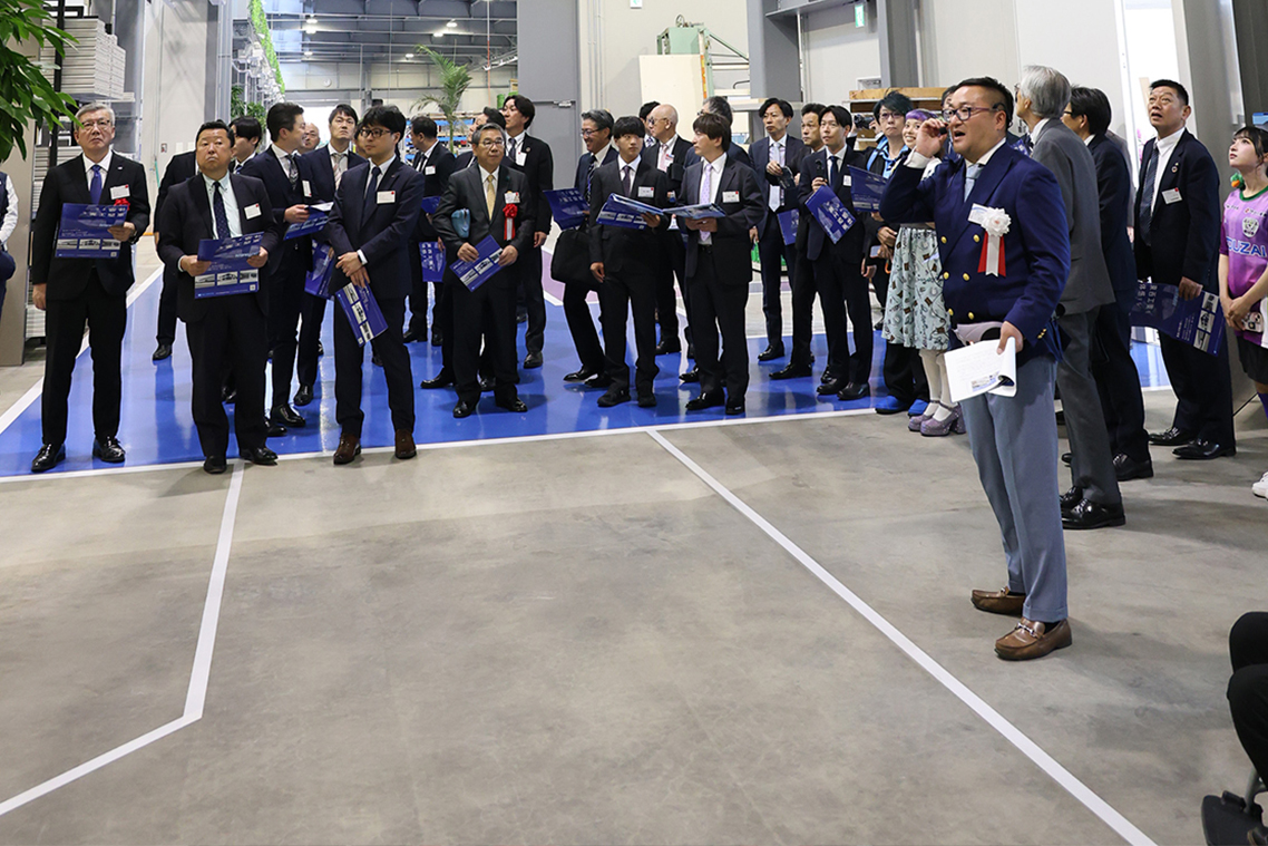 新本社竣工記念式典開催
